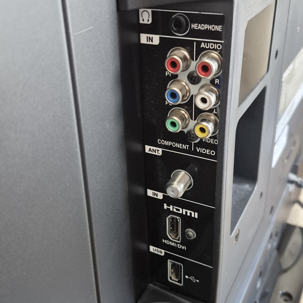 Orion Flat Screen TV - Picture 5 of 8